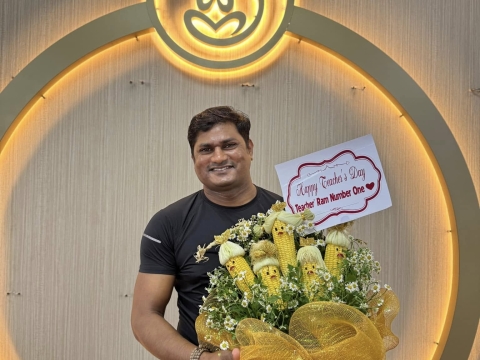 20/11 thật là VUI và nhiều bất ngờ thú vị cho thầy Ram