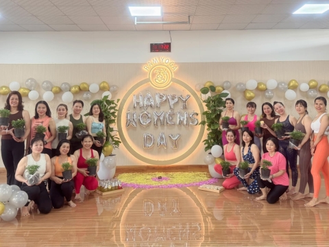 Nhân dịp ngày Quốc tế Phụ nữ 8/3, Ram Yoga Center xin gửi đến toàn thể học viên những lời chúc tốt đẹp nhất