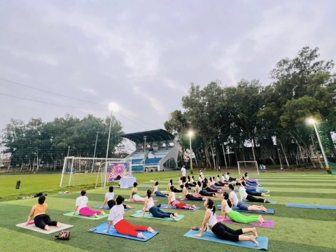 Tham gia Holi Festival 2025