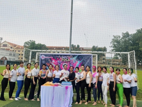 Tham gia Holi Festival 2025