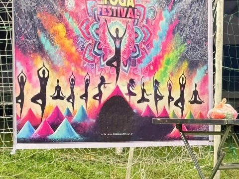 Tham gia Holi Festival 2025